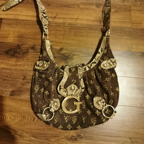 Guess purse